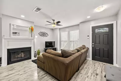 630 W Canty Street #B3, Dallas, TX 75208 - Photo 7
