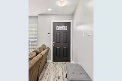 630 W Canty Street #B3, Dallas, TX 75208 - Photo 5