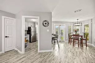 630 W Canty St, Dallas, TX 75208 - Photo 11