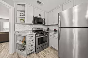 630 W Canty St, Dallas, TX 75208 - Photo 15
