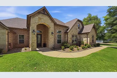 9709 Bellechase Road, Granbury, TX 76049 - Photo 3