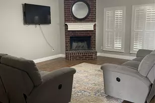 5025 Bayberry Dr, Arlington, TX 76017 - Photo 5