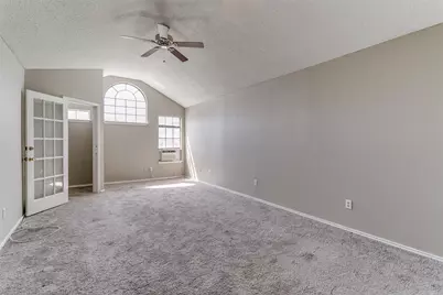 1633 San Francisco Street, Carrollton, TX 75007 - Photo 17