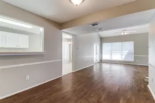 1633 San Francisco St, Carrollton, TX 75007 - Photo 11