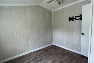 433 Capricorn Dr, Granbury, TX 76049 - Photo 31