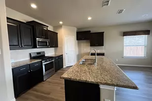 473 Spring Dr, Saginaw, TX 76131 - Photo 9