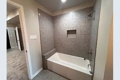 621 N Avenue B, Springtown, TX 76082 - Photo 25