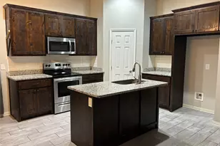 621 N Ave B, Springtown, TX 76082 - Photo 9