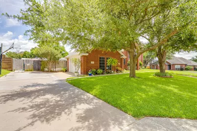 435 Arbor Lawn Drive, Burleson, TX 76028 - Photo 3