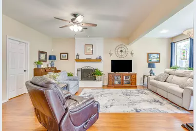 435 Arbor Lawn Drive, Burleson, TX 76028 - Photo 11