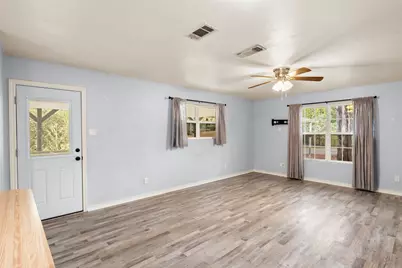 521 Hilltop Drive, Tool, TX 75143 - Photo 5