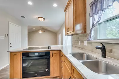 5500 Woodland Hills Drive, Denton, TX 76208 - Photo 17