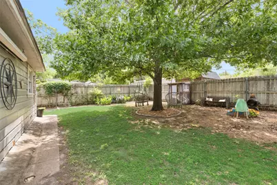405 Pecan Street, Forreston, TX 76041 - Photo 15