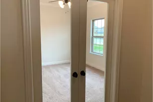 7806 Cottonwood Dr, Greenville, TX 75402 - Photo 11
