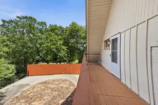 205 Roaring Springs Dr, DeSoto, TX 75115 - Photo 17