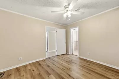 205 Roaring Springs Drive, DeSoto, TX 75115 - Photo 13