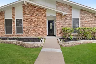 3709 Red Oak Dr, Garland, TX 75043 - Photo 5