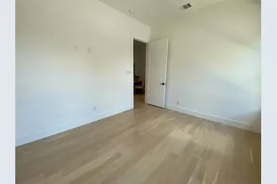 807 S Glasgow, Dallas, TX 75223 - Photo 19