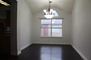 1070 Hillwood Dr, Saginaw, TX 76179 - Photo 3