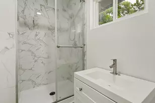 429 Harmon Rd, Hurst, TX 76053 - Photo 13