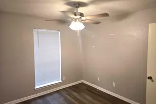 1007 Mitchell Ln, Burleson, TX 76028 - Photo 13