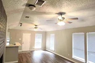 1007 Mitchell Ln, Burleson, TX 76028 - Photo 7