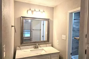1007 Mitchell Ln, Burleson, TX 76028 - Photo 11