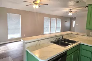 1007 Mitchell Ln, Burleson, TX 76028 - Photo 5