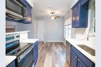 307 Coral Reef Street, Gun Barrel City, TX 75156 - Photo 9