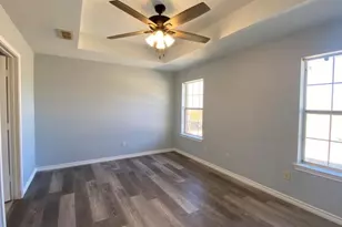 307 Coral Reef St, Gun Barrel City, TX 75156 - Photo 5