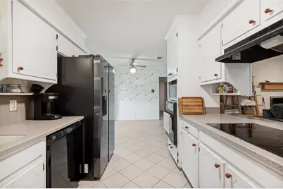 4700 Creekside Drive, Arlington, TX 76013 - Photo 11