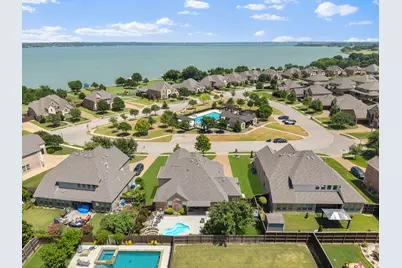 9902 Clubhouse Circle, Rowlett, TX 75089 - Photo 37