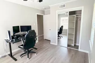2227 Cambridge Dr, Irving, TX 75061 - Photo 9
