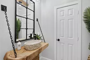 702 W Spring St, Weatherford, TX 76086 - Photo 25