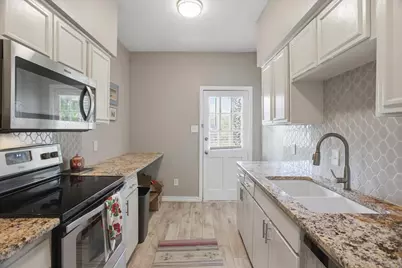 4345 Bellaire Drive S #235S, Fort Worth, TX 76109 - Photo 5