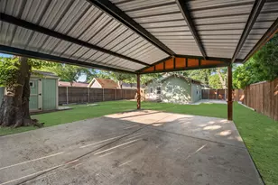 807 Hollywood Ave, Dallas, TX 75208 - Photo 35
