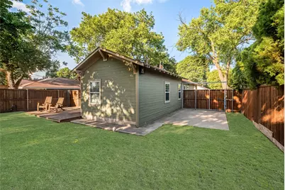 807 Hollywood Avenue, Dallas, TX 75208 - Photo 35