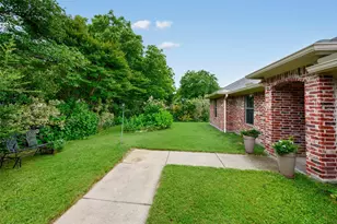 3301 Sycamore Dr, Flower Mound, TX 75028 - Photo 3