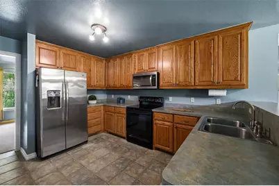 3301 Sycamore Drive, Flower Mound, TX 75028 - Photo 9