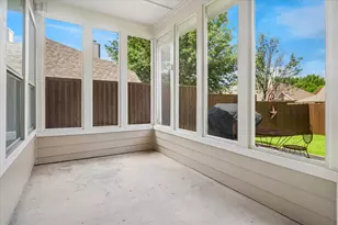 2824 Lacompte Dr, Dallas, TX 75227 - Photo 21