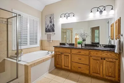 2824 Lacompte Drive, Dallas, TX 75227 - Photo 15