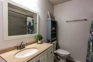 110 E Amberway Ln, Garland, TX 75040 - Photo 11