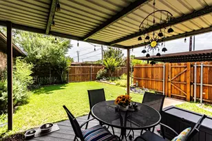 110 E Amberway Ln, Garland, TX 75040 - Photo 25