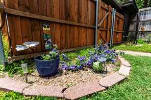 110 E Amberway Ln, Garland, TX 75040 - Photo 27