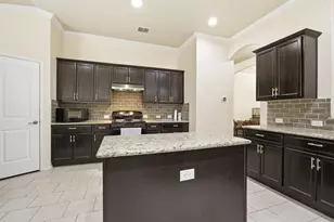 11800 Hamptonbrook Dr, McKinney, TX 75071 - Photo 5