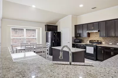 11800 Hamptonbrook Drive, McKinney, TX 75071 - Photo 7