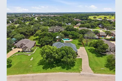 3236 Golden Oaks Circle, Granbury, TX 76049 - Photo 35