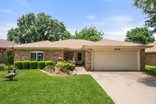 1838 Westcrest Dr, Arlington, TX 76013 - Photo 1