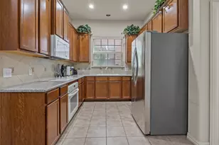8712 Iron Horse Dr, Irving, TX 75063 - Photo 9