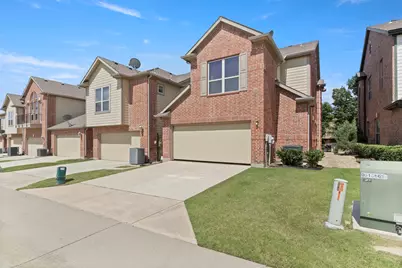 8712 Iron Horse Drive, Irving, TX 75063 - Photo 3